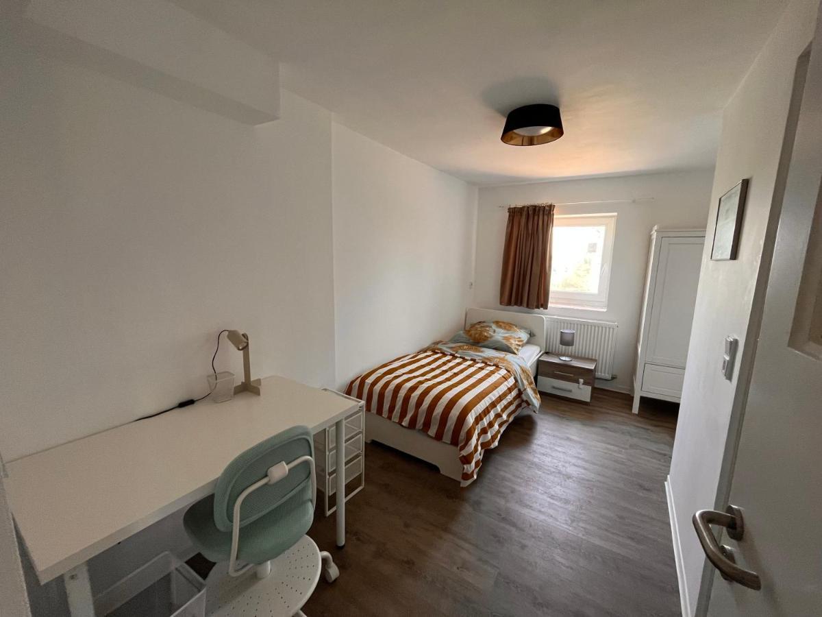 Ein Schoenes Zimmer In Киль Экстерьер фото